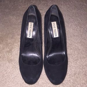 Black suede Steve Madden platform heels, size 7.5